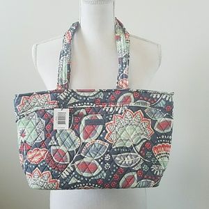NWT Vera Bradley Mandy purse.